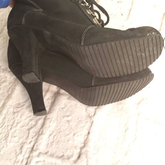 Predictions women's Black Heeled Lace-up Boots - Picture 3 of 8